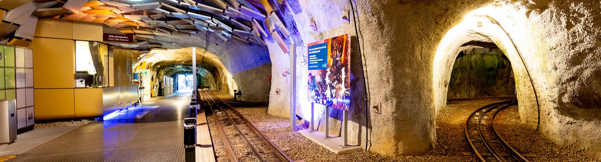 KIMUS Graz GmbH_Maerchenbahn Stollen der Grazer Märchenbahn im Schloßberg mit Tunneln und Gleisen